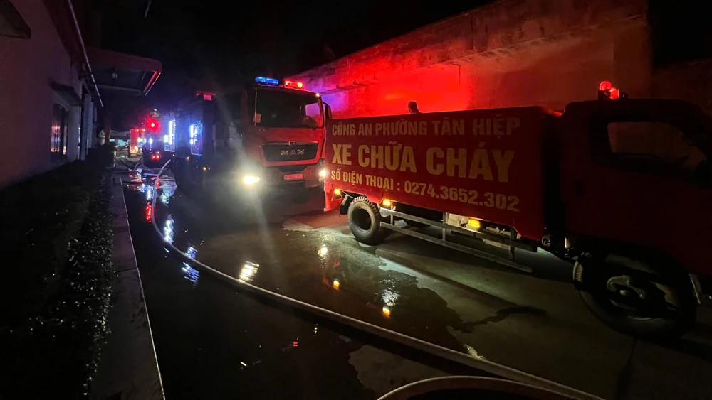 Vụ cháy lớn (3).jpg