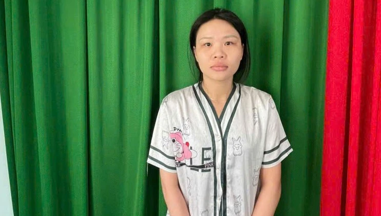 tiếp viên quán karaoke