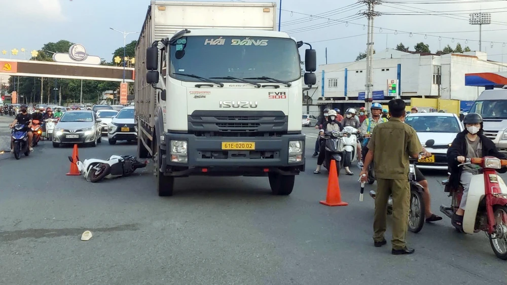 gầm xe tải (2).jpg