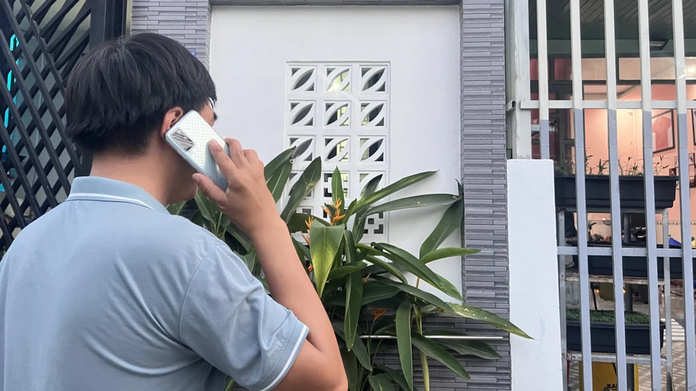 Lừa đảo qua mạng với hình thức mới khiến một số người dân 'sập bẫy'. Ảnh: LÊ ÁNH