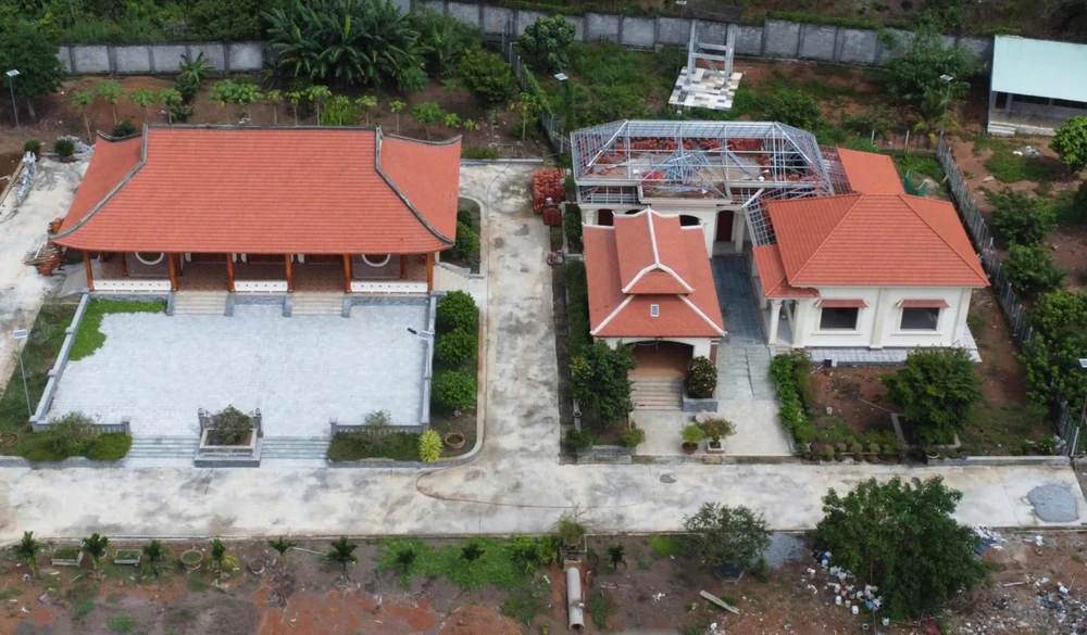 ‘Biệt phủ’ xây dựng sai phép.jpg