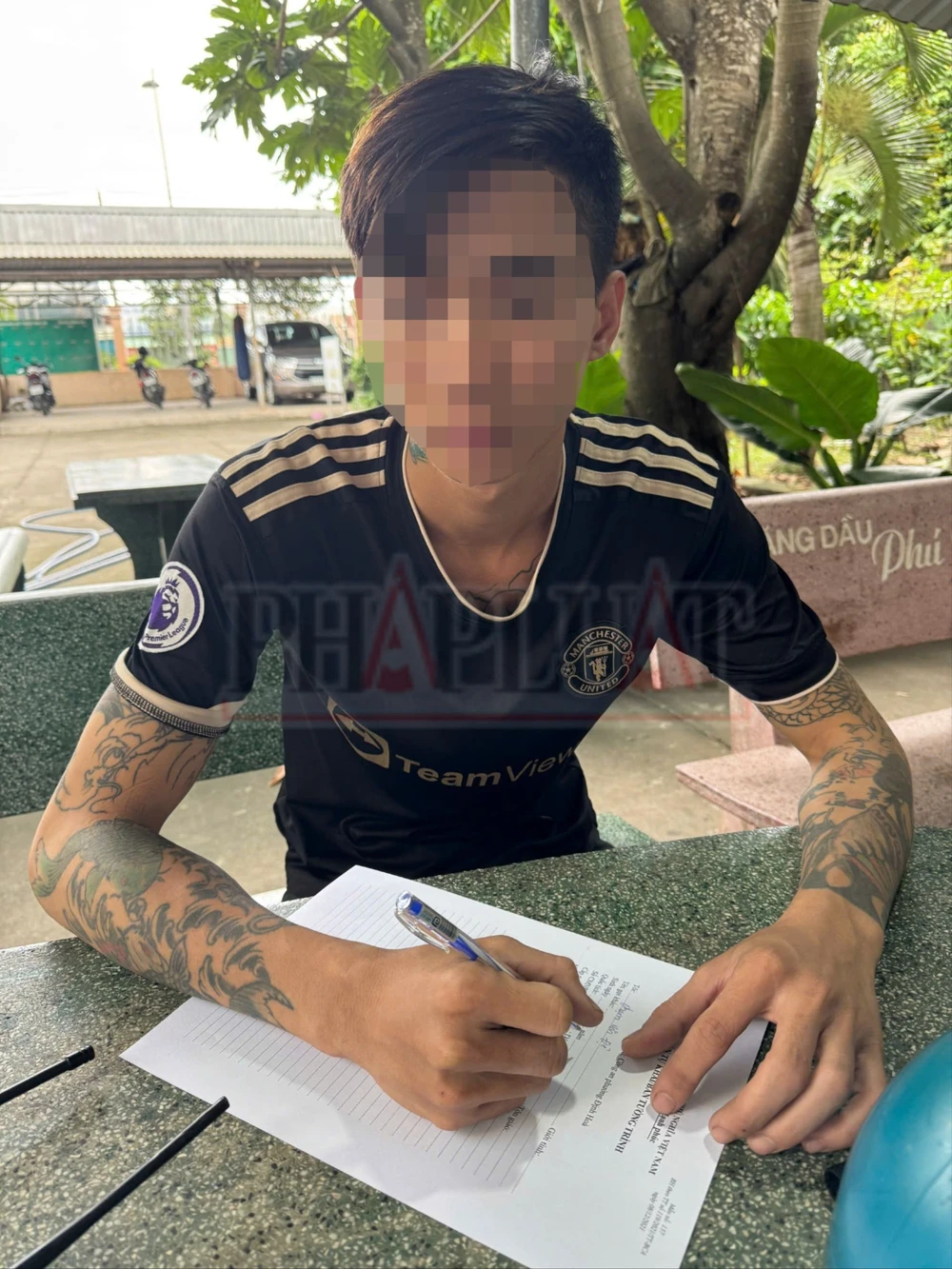 nam công nhân (1).jpg