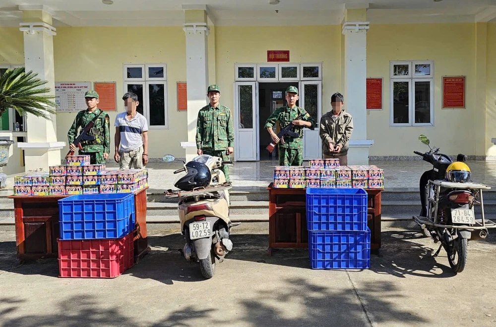 hai người đàn ông..jpg