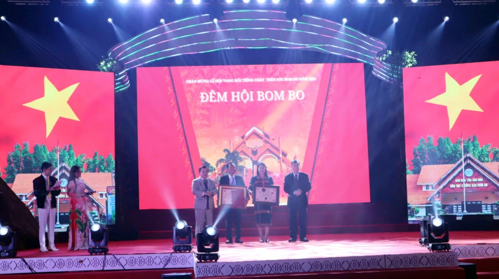 Kỉ lục Việt Nam (6).jpg