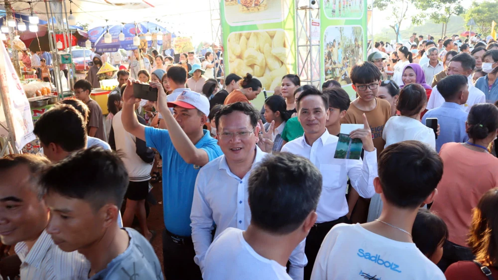 Kỉ lục Việt Nam (7).jpg