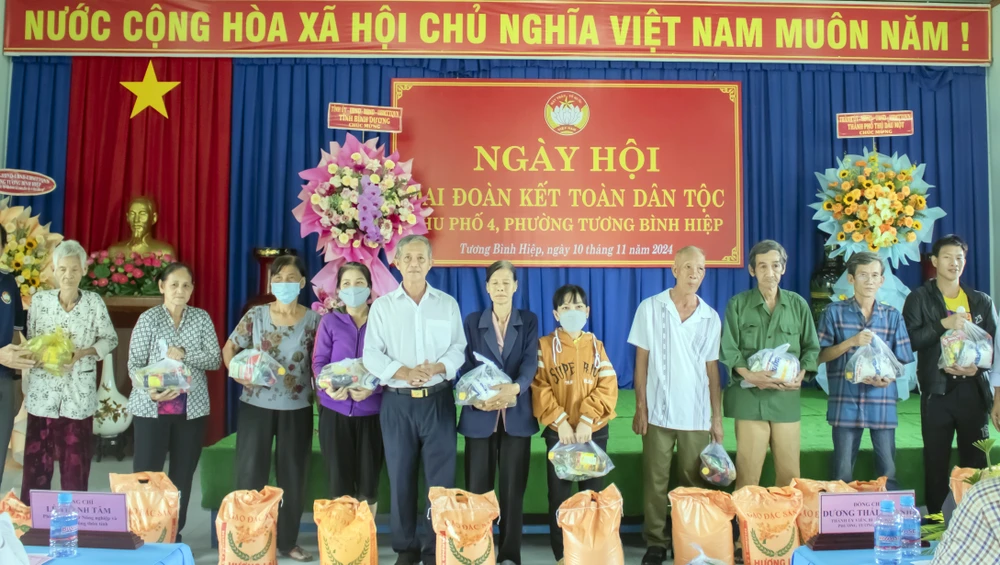 ngày hội Đại đoàn kết (6).JPG