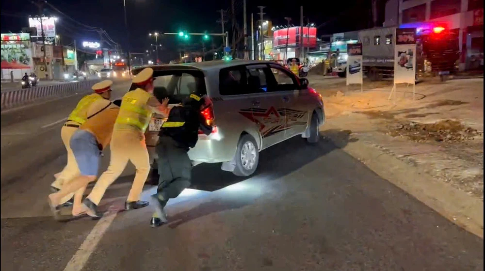 cảnh sát giao thông (2).jpg