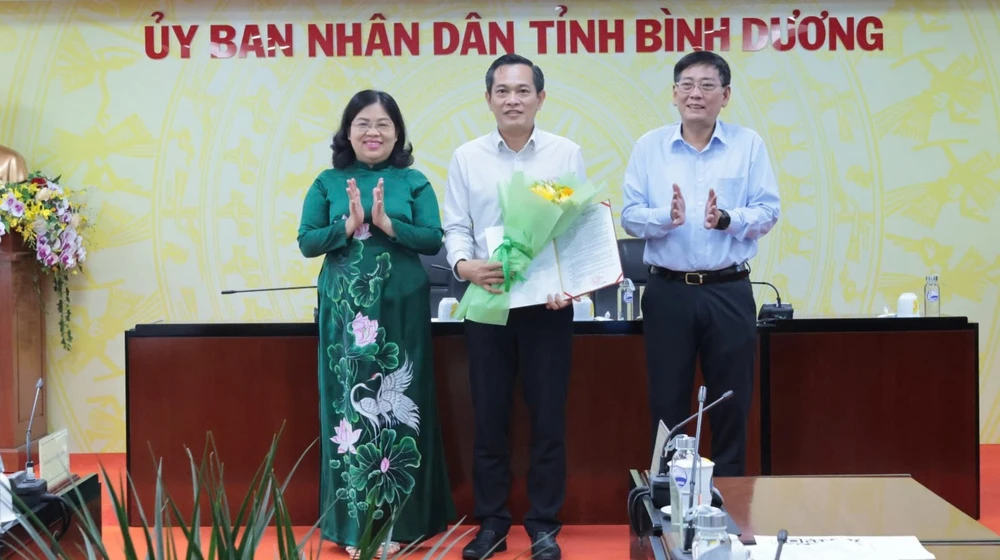 Trung tâm Phục vụ hành chính (5).jpg