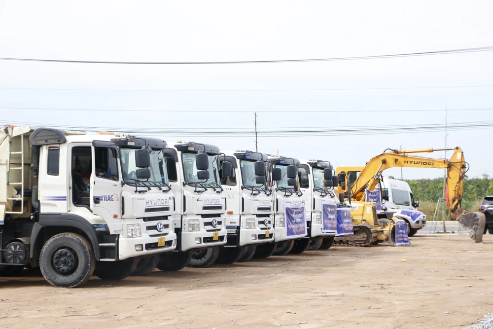 Cụm Công nghiệp (2).JPG