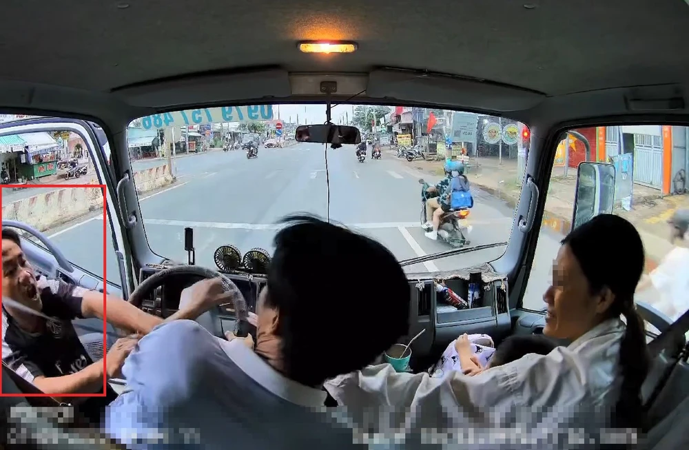 nam tài xế (1).jpg