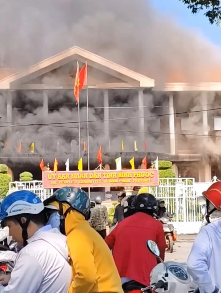 UBND tỉnh Bình Phước (3).jpg