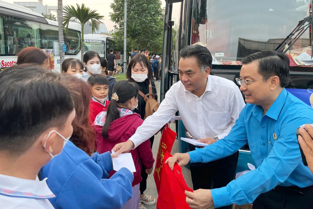 chuyến xe 0 đồng (4).jpg