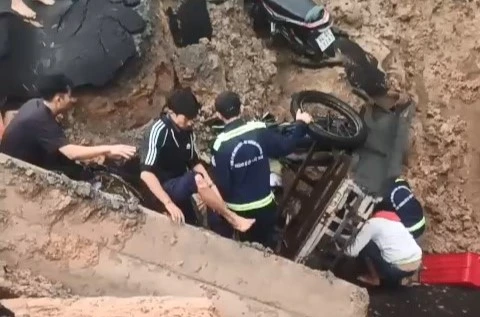 hai người dân (1).jpg