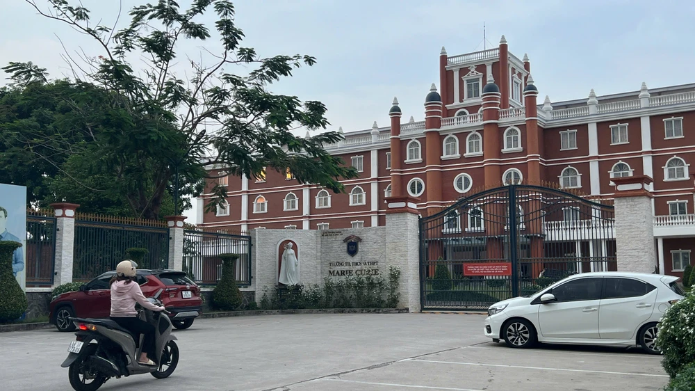 Trường Marie Curie (3).jpg