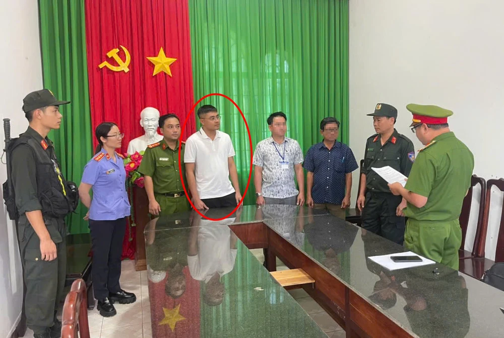 Văn phòng Đăng ký đất đai (2).jpg