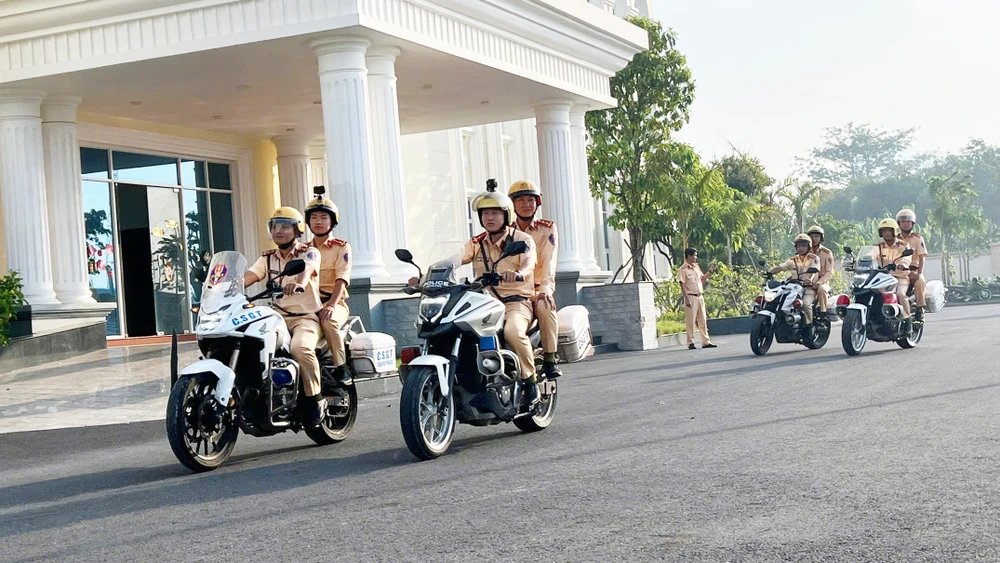 Cảnh sát giao thông (8).jpg