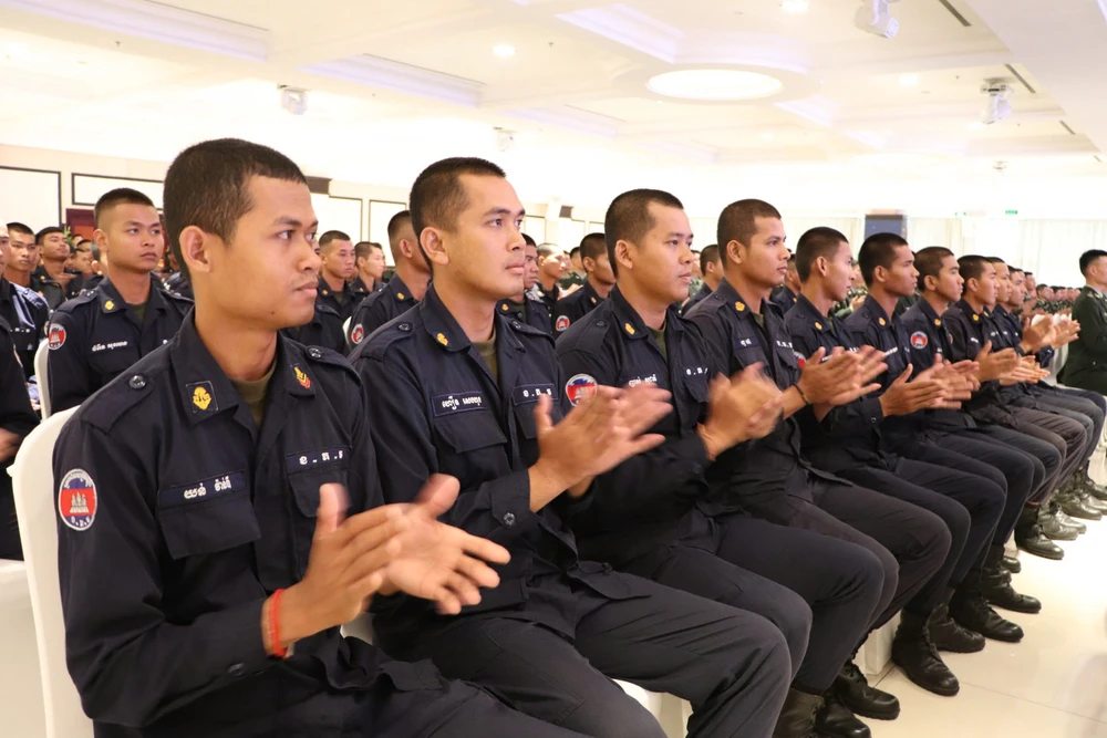 đoàn diễu binh (11).jpg