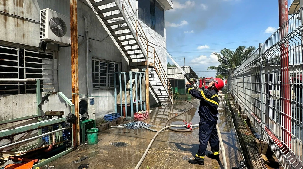 cháy công ty (7).jpg