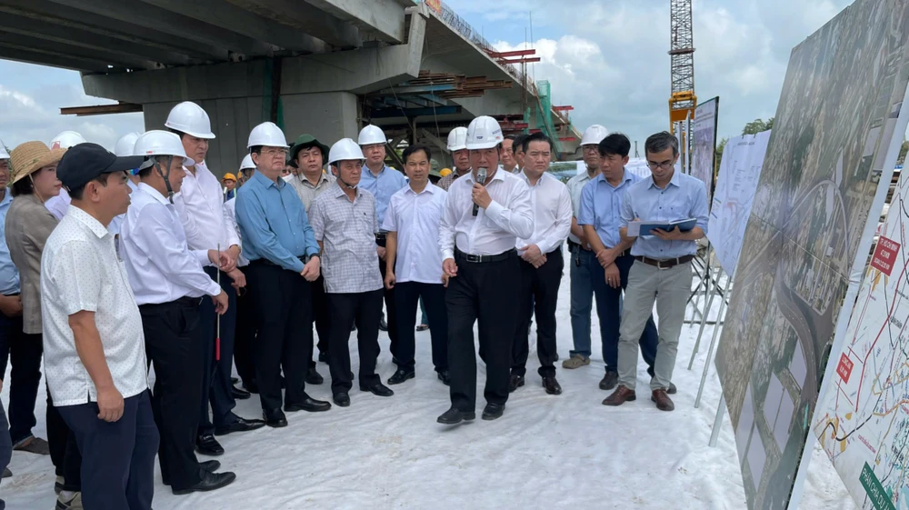 cầu bình gởi (7).jpg