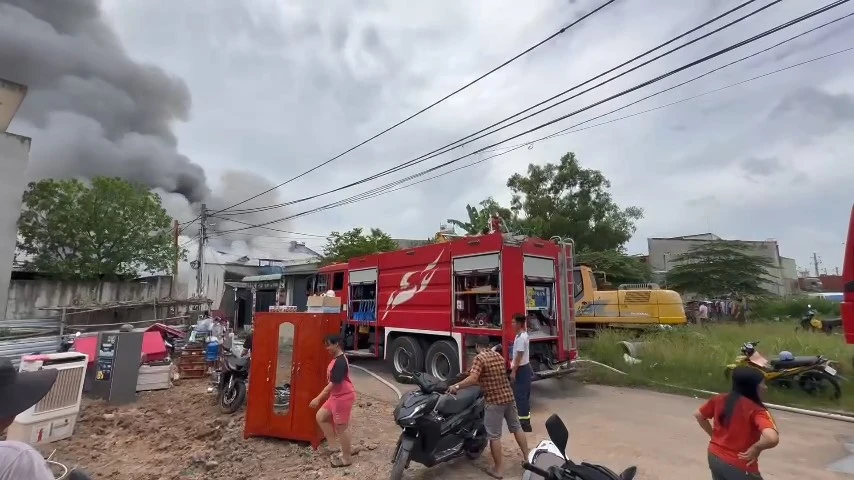 vụ cháy lớn (3).jpg