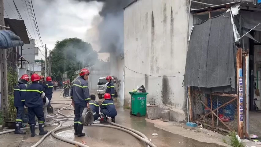 vụ cháy lớn (6).jpg