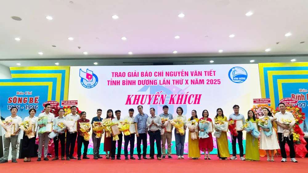 báo pháp luật TP HCM (2).jpg