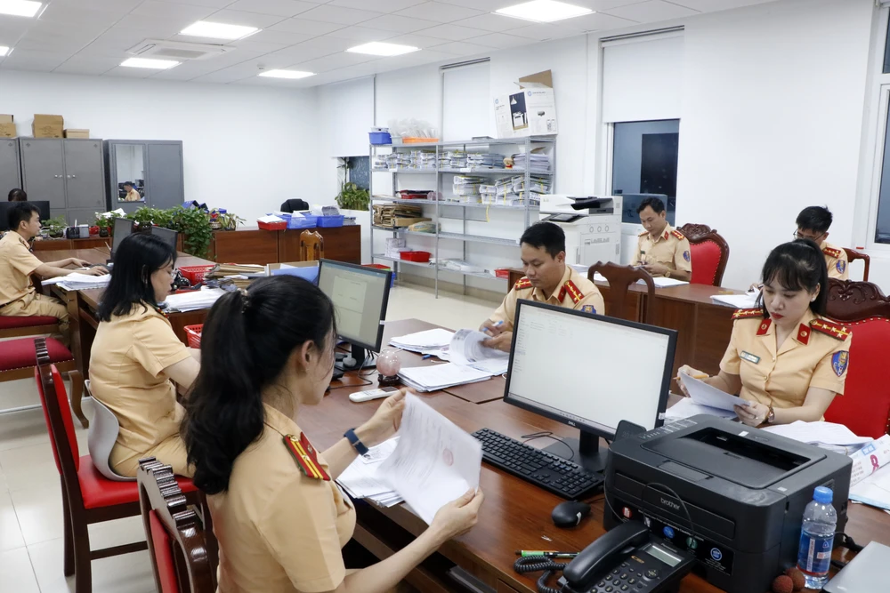 giấy phép lái xe (3).JPG