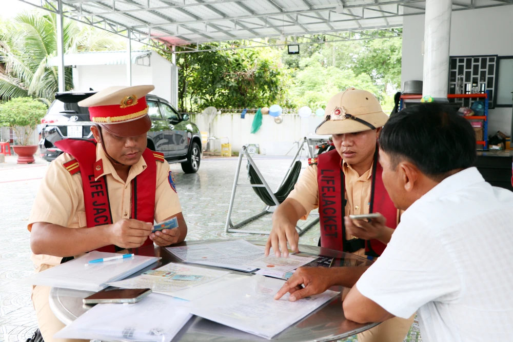 mùa mưa bão (11).JPG