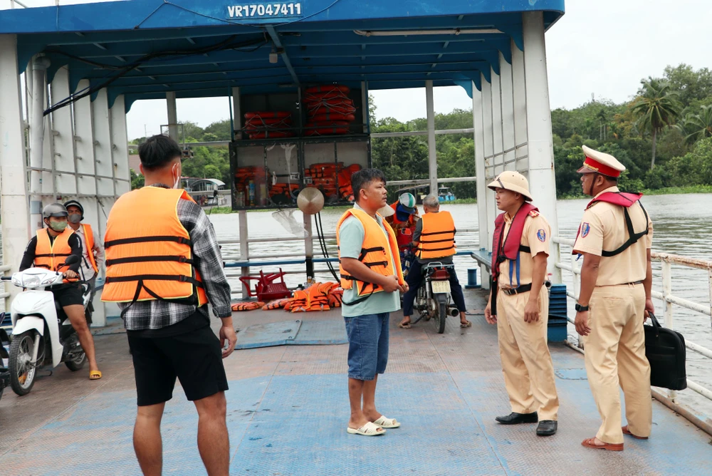 mùa mưa bão (5).JPG