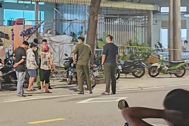 hai vợ chồng.jpg