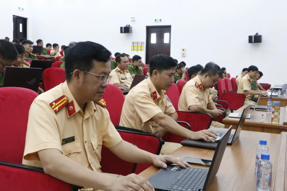 an toàn giao thông (3).JPG