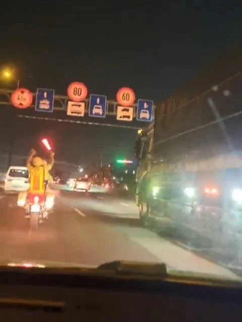 Cảnh sát giao thông (1).jpg