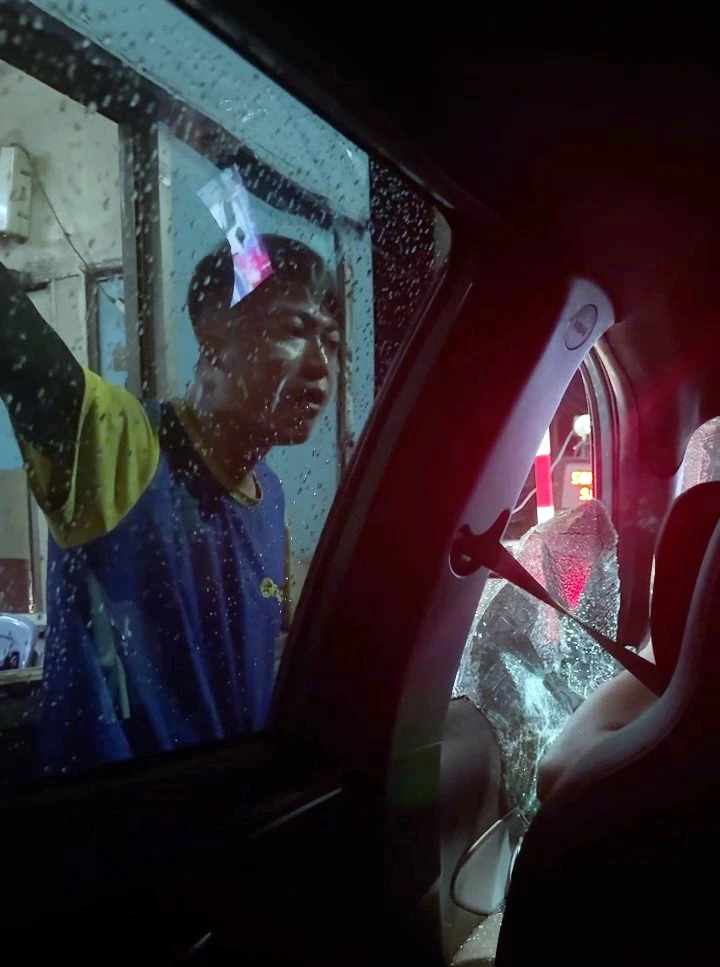 Người đàn ông (1).jpg