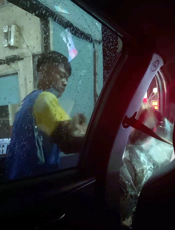 Người đàn ông (2).jpg