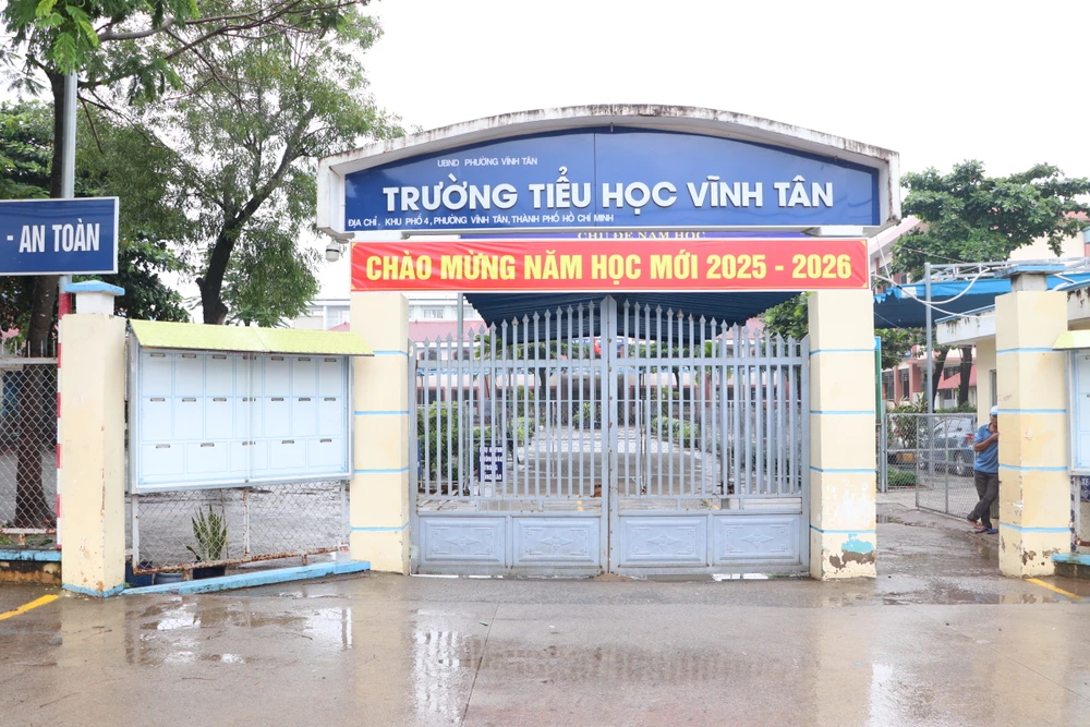 trường tiểu học Vĩnh Tân (1).JPG