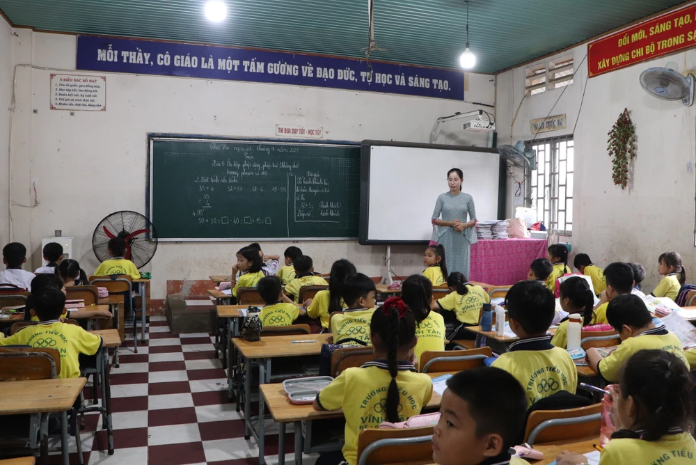 trường tiểu học Vĩnh Tân (2).JPG