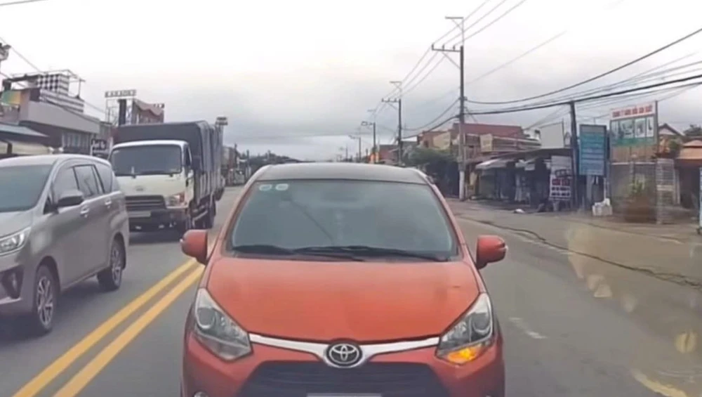 đi ngược chiều (2).jpg