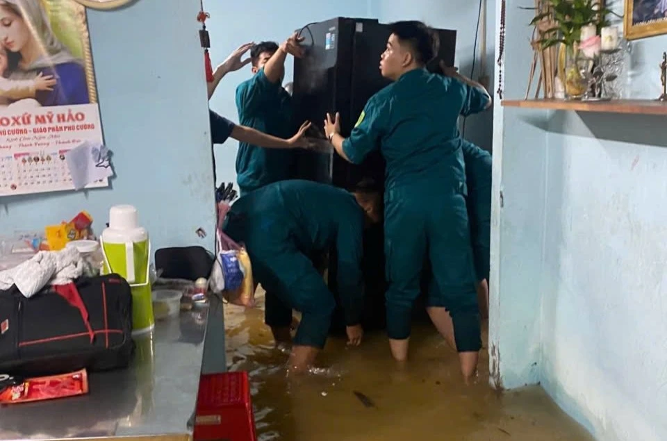 triều cường (1).jpg