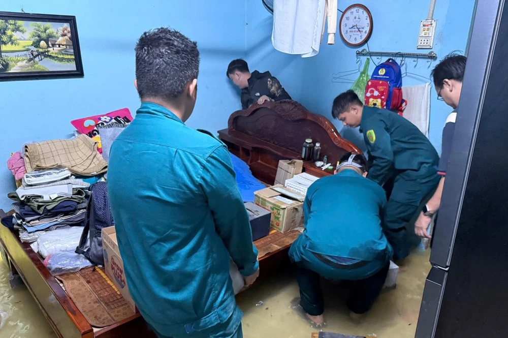 triều cường (3).jpg