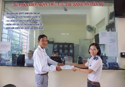 Lần đầu tiên nhận đơn yêu cầu thi hành án qua email ảnh 1