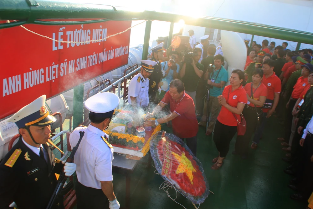 Những giọt nước mắt tại Gạc Ma - Cô Lin ảnh 4