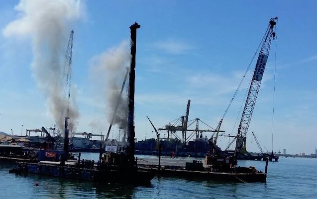 Lễ khởi công diễn ra vào sáng nay. Ảnh: LÊ PHI.