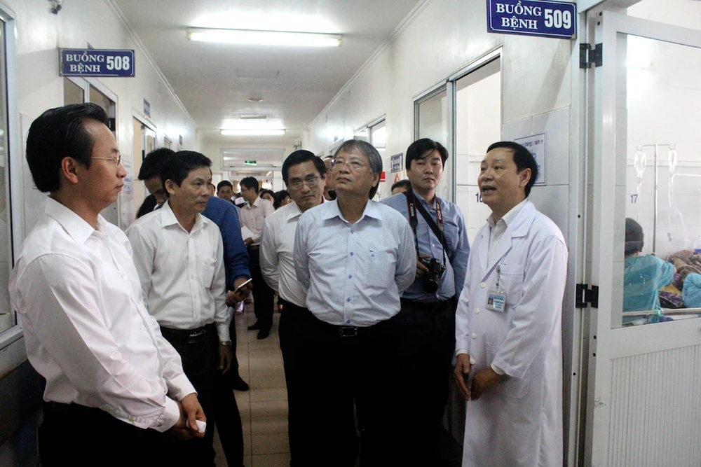 Đừng để người dân đi khám mà bệnh nặng hơn ảnh 1