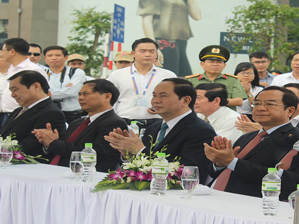 Chủ tịch nước khởi động đồng hồ đếm ngược ở Đà Nẵng ảnh 1