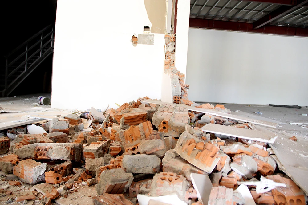 Tháo dỡ khu nhà kiểu Hoa xây dựng trái phép ảnh 5