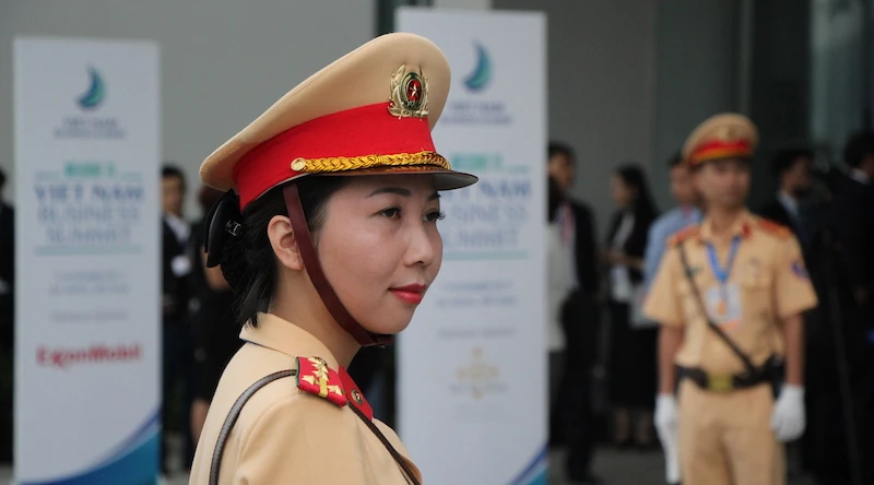 Kiểm soát an ninh đặc biệt ở hội nghị doanh nhân VN ảnh 9