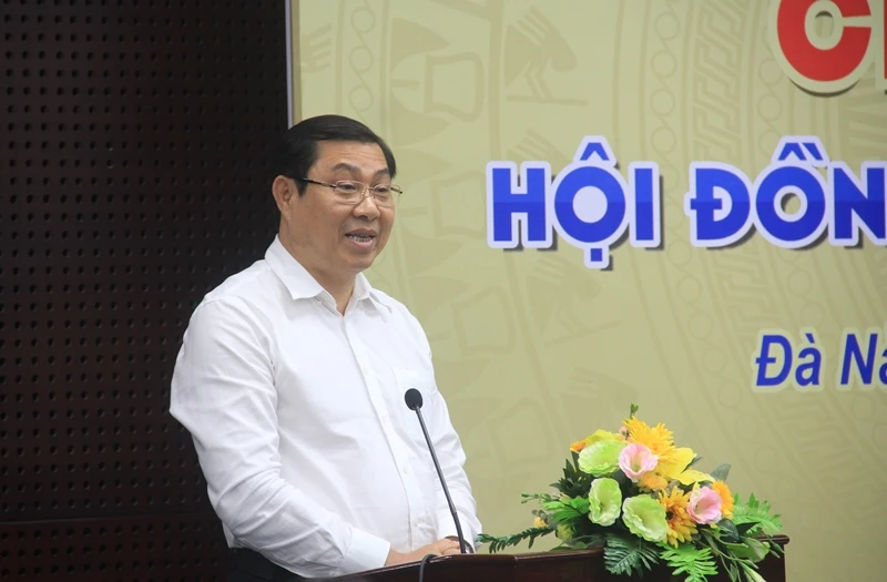 Xe lãnh đạo Đà Nẵng cũng run sợ trước hung thần xe ben ảnh 3