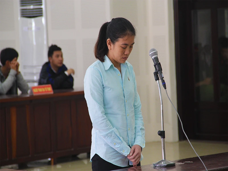 Lừa xin việc vào công ty may chiếm đoạt hơn 1 tỉ đồng