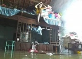 1 người bị lũ cuốn, TP Tam Kỳ chìm trong nước