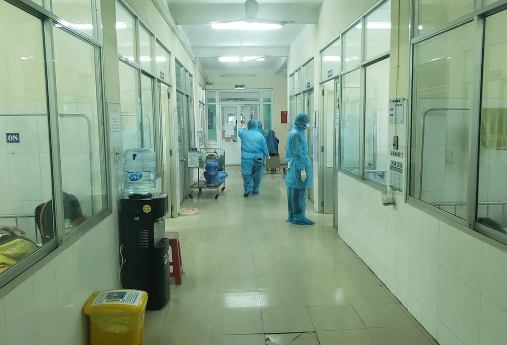 Đà Nẵng: Thêm 2 trường hợp nghi mắc COVID-19 ảnh 1